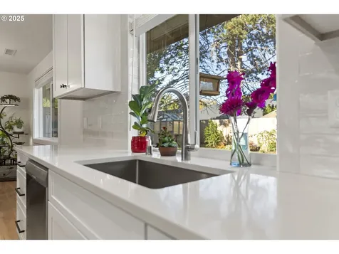 506 NW 82nd Street Vancouver WA 98665
