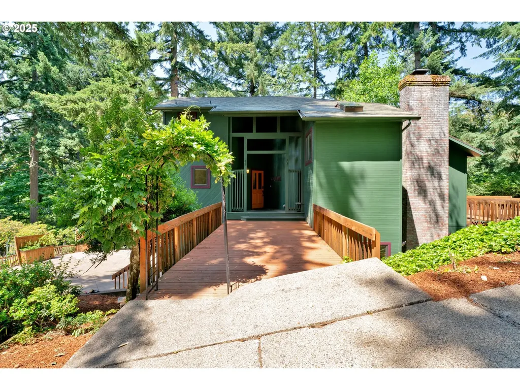 3574 Spring Boulevard Eugene OR 97405