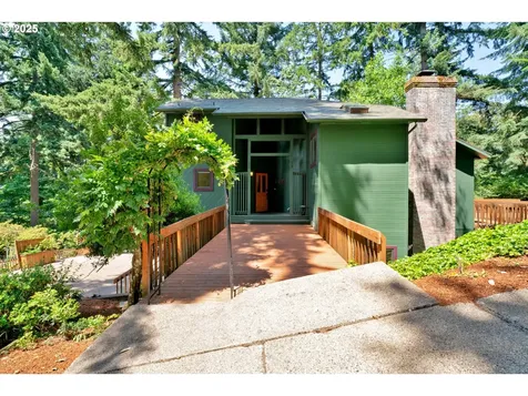 3574 Spring Boulevard Eugene OR 97405
