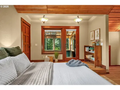 3574 Spring Boulevard Eugene OR 97405