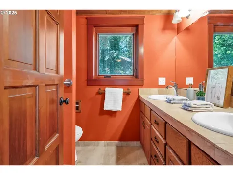 3574 Spring Boulevard Eugene OR 97405