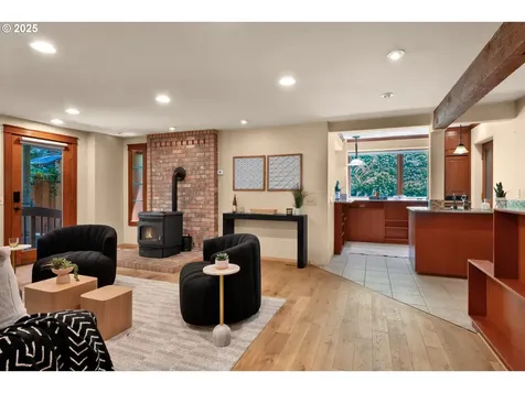 3574 Spring Boulevard Eugene OR 97405
