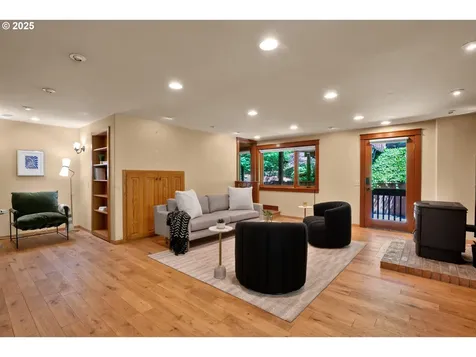 3574 Spring Boulevard Eugene OR 97405