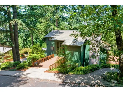 3574 Spring Boulevard Eugene OR 97405