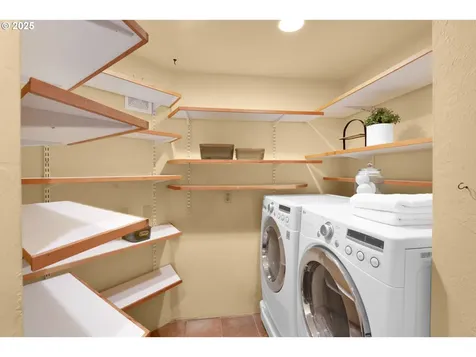 3574 Spring Boulevard Eugene OR 97405