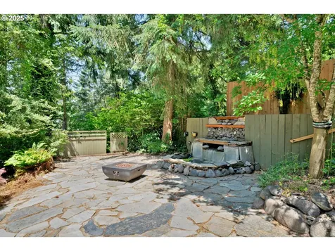 3574 Spring Boulevard Eugene OR 97405
