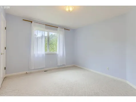 1231 NW Mayfield Road Portland OR 97229