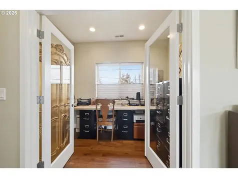 1308 E Main Street Cottage Grove OR 97424