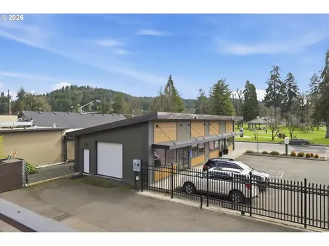 1308 E Main Street Cottage Grove OR 97424