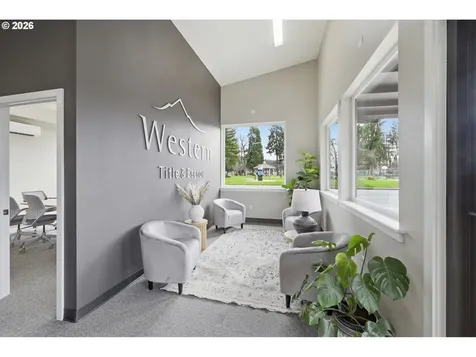 1308 E Main Street Cottage Grove OR 97424
