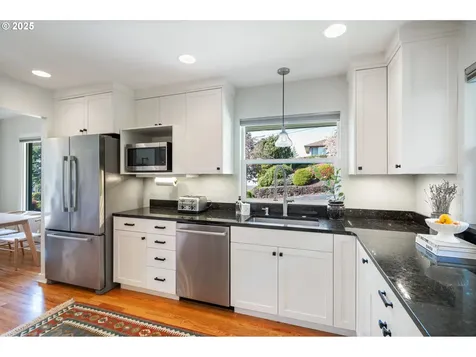 4630 SW Pendleton Street Portland OR 97221