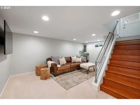 4630 SW Pendleton Street Portland OR 97221