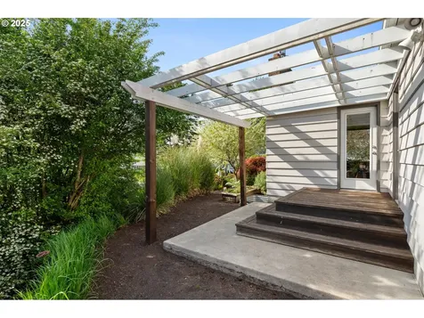 4630 SW Pendleton Street Portland OR 97221