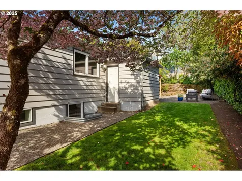 4630 SW Pendleton Street Portland OR 97221