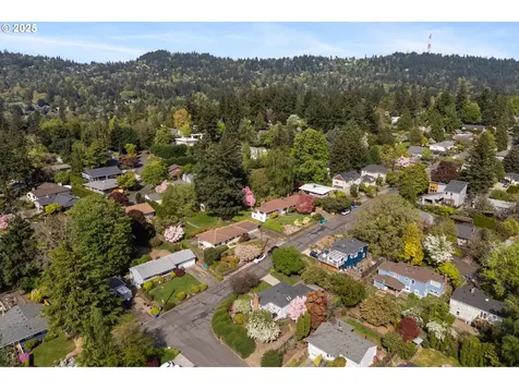 4630 SW Pendleton Street Portland OR 97221