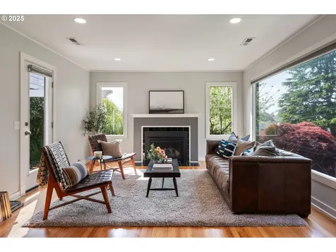 4630 SW Pendleton Street Portland OR 97221