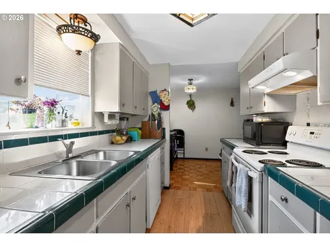840 S 1st Street Cottage Grove OR 97424