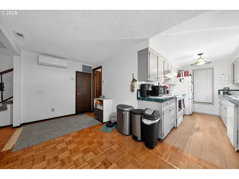 840 S 1st Street Cottage Grove OR 97424