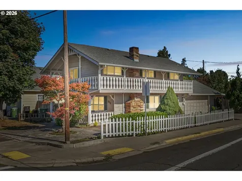 840 S 1st Street Cottage Grove OR 97424