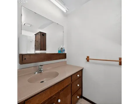 840 S 1st Street Cottage Grove OR 97424
