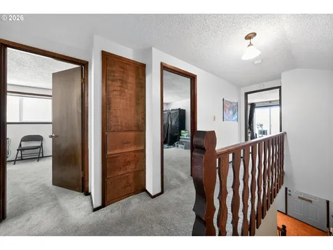 840 S 1st Street Cottage Grove OR 97424