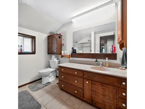 840 S 1st Street Cottage Grove OR 97424