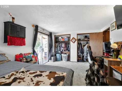 840 S 1st Street Cottage Grove OR 97424