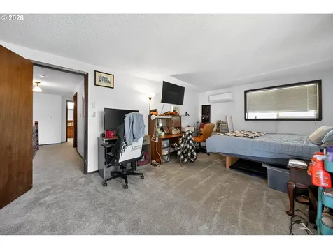 840 S 1st Street Cottage Grove OR 97424