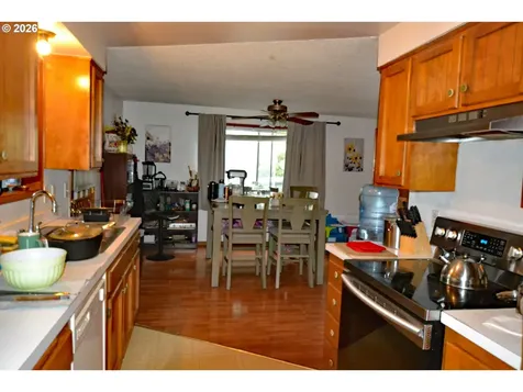 1264 Lockhaven Drive NE Keizer OR 97303