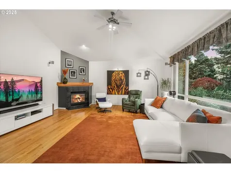 15092 SE Diamond Drive Clackamas OR 97015