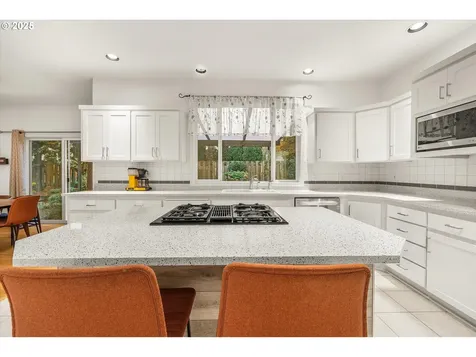 15092 SE Diamond Drive Clackamas OR 97015