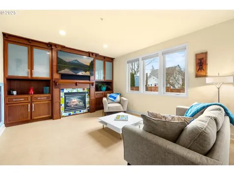 16184 Widman Court Oregon City OR 97045