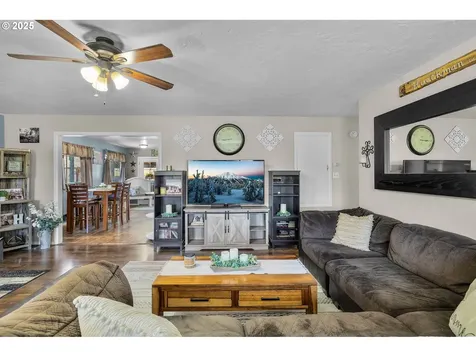 204 Adam Drive Canyon City OR 97820