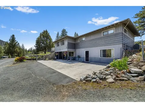 204 Adam Drive Canyon City OR 97820