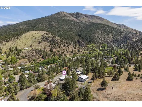204 Adam Drive Canyon City OR 97820