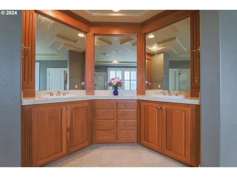 16610 SW Sandstone Court Beaverton OR 97007
