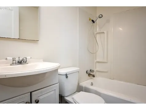 34 NE 192nd Avenue Portland OR 97230