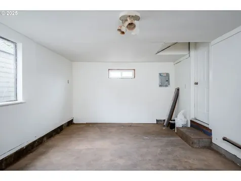 34 NE 192nd Avenue Portland OR 97230