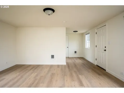 34 NE 192nd Avenue Portland OR 97230