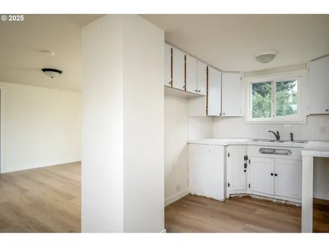 34 NE 192nd Avenue Portland OR 97230