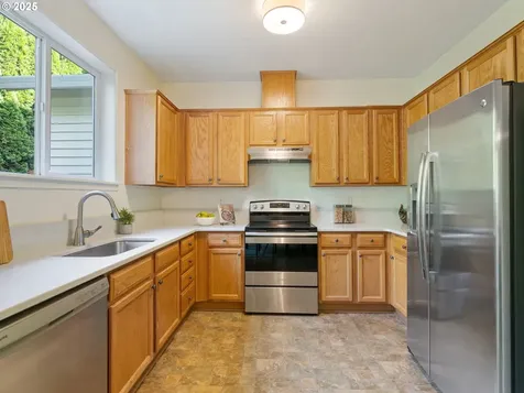 21069 SW Madeira Terrace Sherwood OR 97140