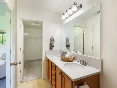 21069 SW Madeira Terrace Sherwood OR 97140