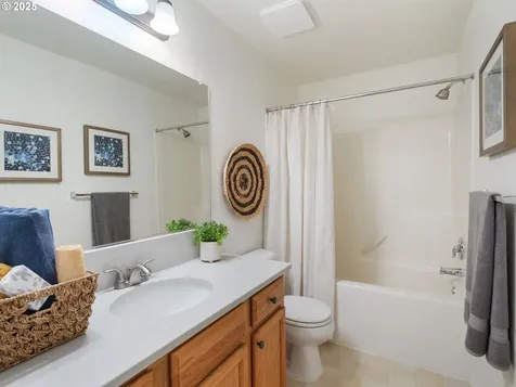 21069 SW Madeira Terrace Sherwood OR 97140