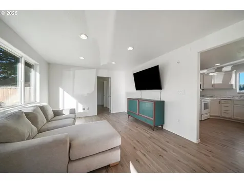 33099 Foster Road Cottage Grove OR 97424