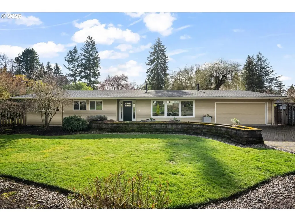 8420 SW Homewood Street Portland OR 97225