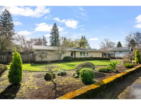 8420 SW Homewood Street Portland OR 97225