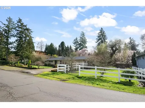 8420 SW Homewood Street Portland OR 97225