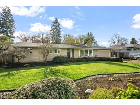8420 SW Homewood Street Portland OR 97225