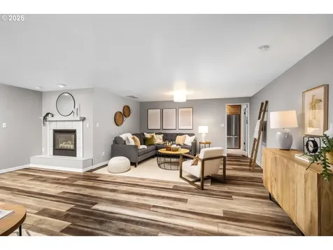 8420 SW Homewood Street Portland OR 97225
