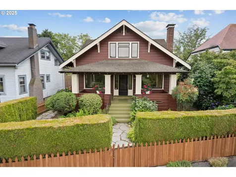 936 SE Sellwood Boulevard Portland OR 97202